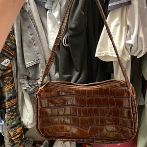 Brown and black handbag light use light wear Gooden condition. Good quality.